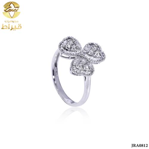 خاتم  ذهب ابيض مع الماس عيار 18