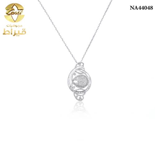 عقد ذهب مع الماس عيار 18