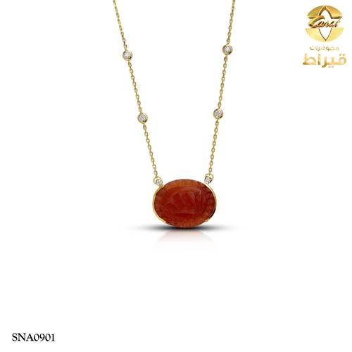 عقد فضة مع عقيق و موسانايت عيار 925