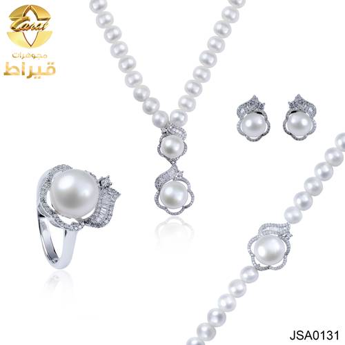 طقم لولو مع  ذهب ابيض و الماس عيار 18