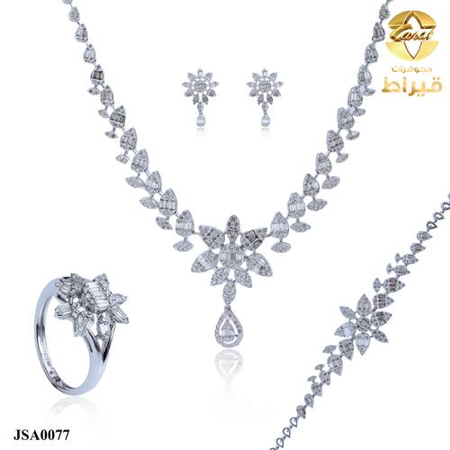 طقم  ذهب ابيض مع الماس عيار 18