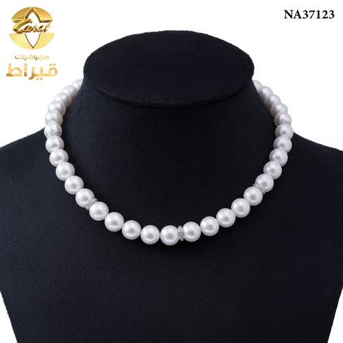 عقد لؤلؤ زراعي مع الماس و ذهب ابيض عيار 18
