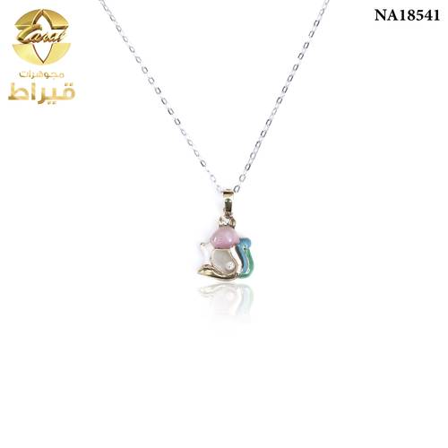   عقد ذهب مع الماس عيار 18