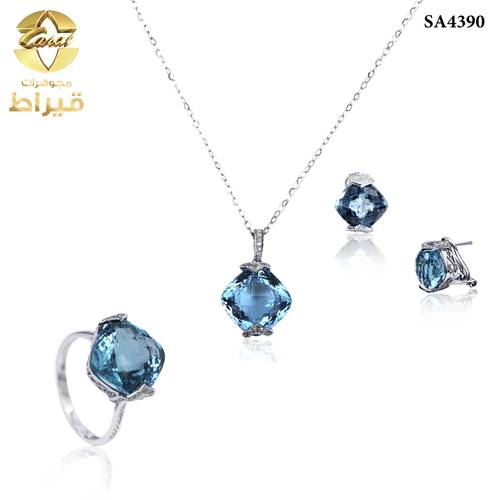 WOMEN'S HALF SET WITH 18K WHITE GOLD AND DIAMONDS
