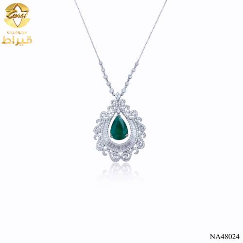 عقد ذهب ابيض مع الماس و زمرد عيار 18