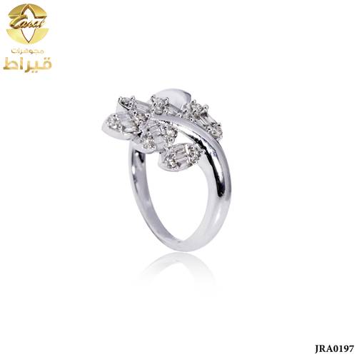 WOMEN'S 18K WHITE GOLD RING WITH DIAMONDS