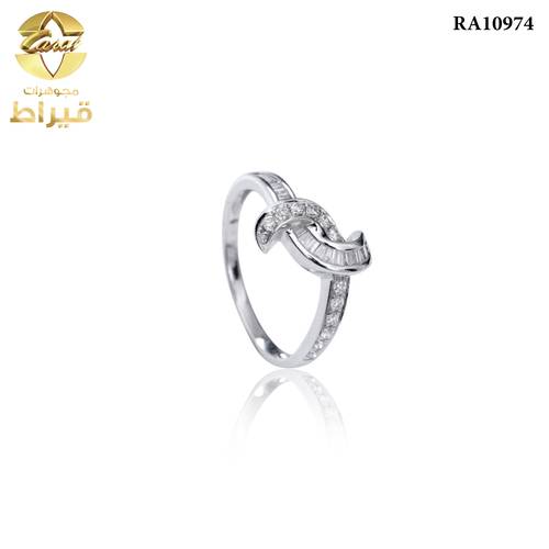 خاتم  ذهب ابيض مع الماس عيار 18