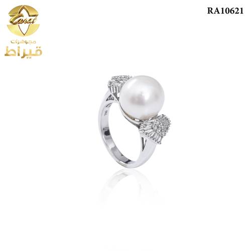 WOMEN'S 18K WHITE GOLD DIAMOND RING WITH PEARL