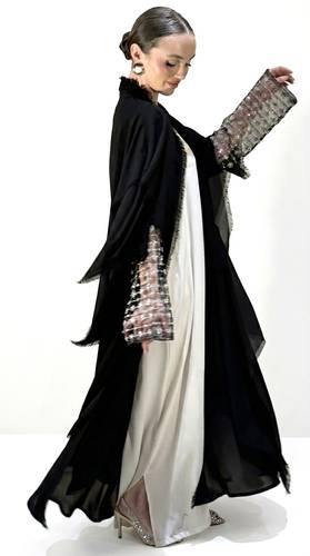 LAYERS BLACK ABAYA