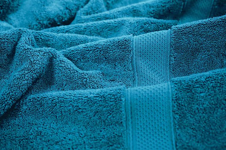 بيرويا | منشفة استحمام  كبيرة قطن 100% لون ازرق