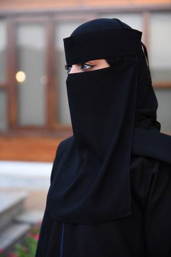 نقاب طويل