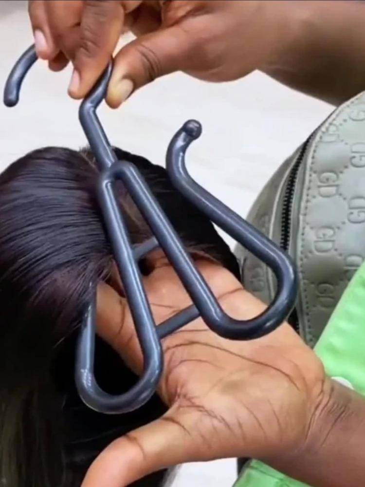 حامل لتعليق الباروكه