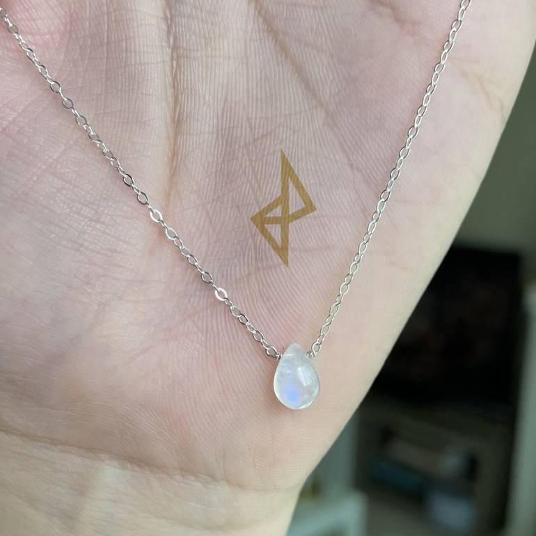 سلسال حجر القمر Moonstone