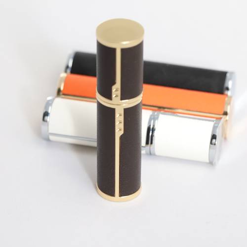 علبه عطر أنيقة إعادة تعبئه لون( بني ) 5 مل