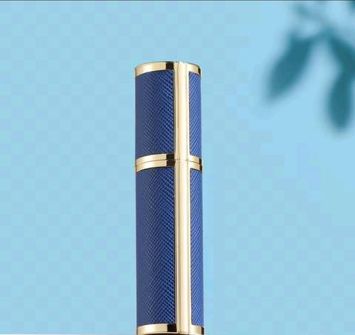 عطر أنيقة إعادة تعبته لون كحلي ( اطار ذهبي  ) 5 مل 