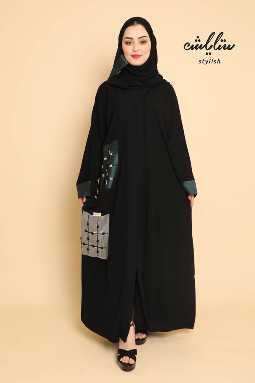 عباية ملكي لف باللون الأسود