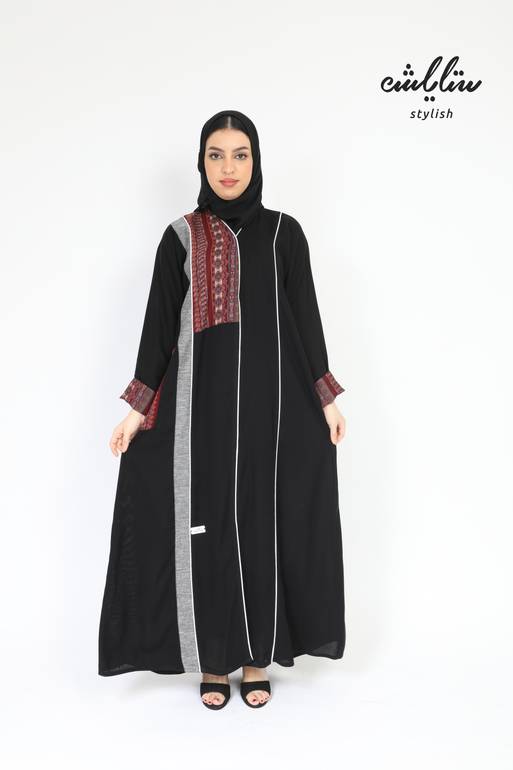 عباية اوركيدا كريب باللون الأسود