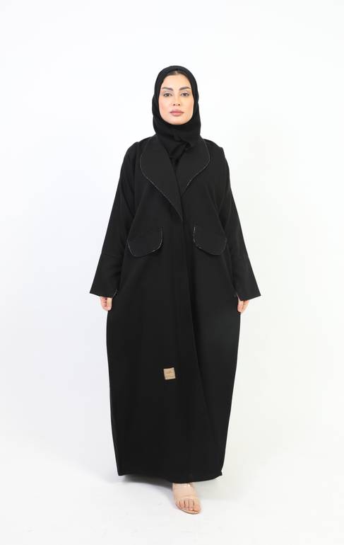 عباية كلاسيك لف بياقة مزينة بكريستال
