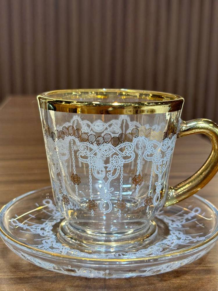 6 كاسات شاي بالطلب