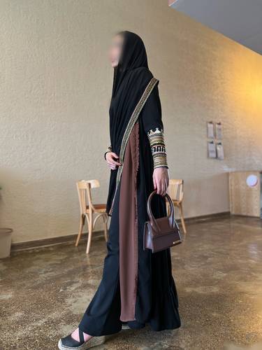 عباية كريب أسود