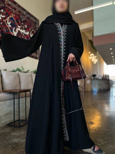 عباية كلوش كريب أسود