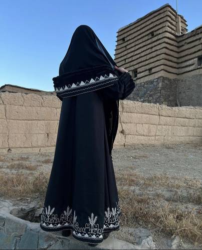 عباية جوخ أسود