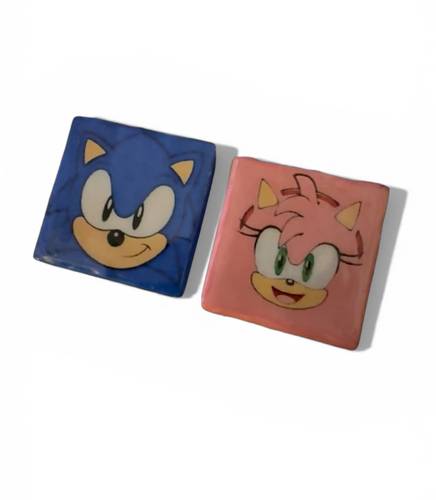 قلادة sonic و amy
