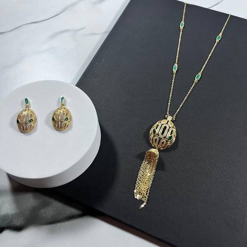 طقم بولغاري انيق ذهبي
