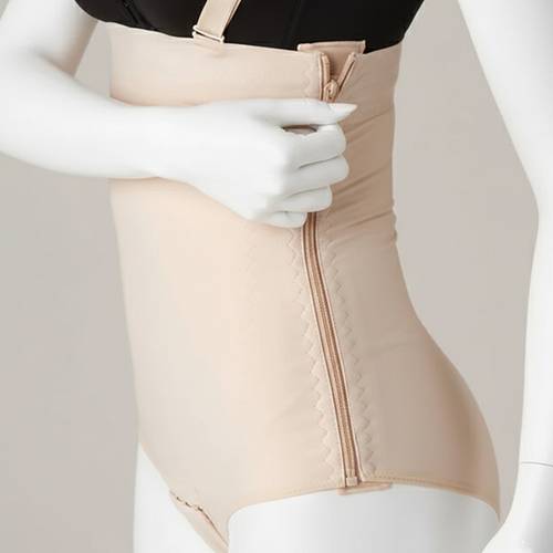 سراويل ضاغطة (Panty) تحت الصدر