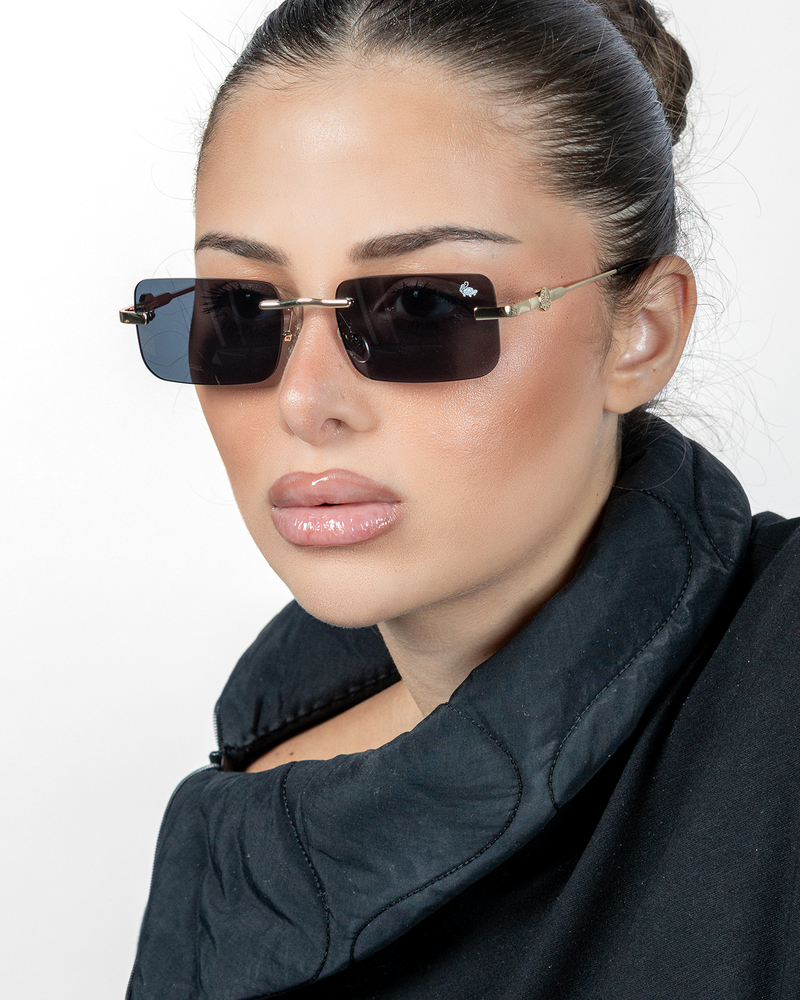 Hampton Black | Gold