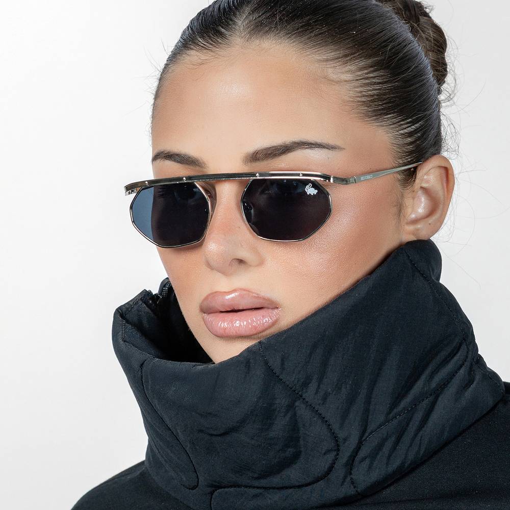 Yacht | Black