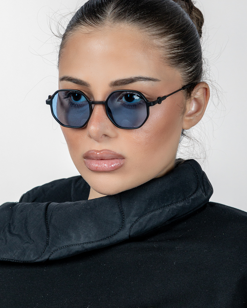 Elton V Matte | Blue