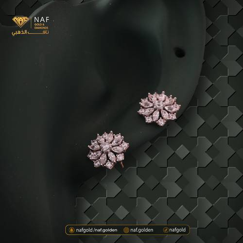 حلق ذهب اصفر  عيار 18 الوزن 2.12  تقريبا
