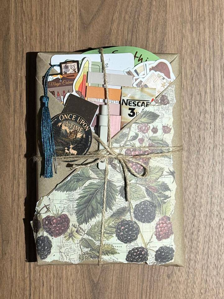 Pre-Loved Blind Date with A Book