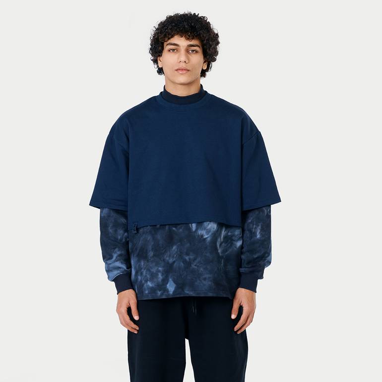Oversized High-neck Sweatshirt in Dark blue tie dye with double layer