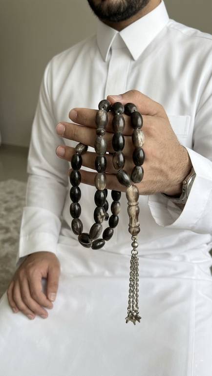 مسباح قرن جاموس طبيعي - قصة بيضاوية (زيتوني) بتعريقات ملكية | فخامة النوادر الطبيعية