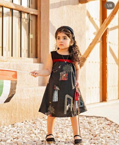 متألقة بفستان هذي الإمارات