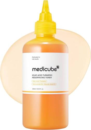 MEDICUBE KOJIC ACID TURMERIC RESURFACING TONER250ML  