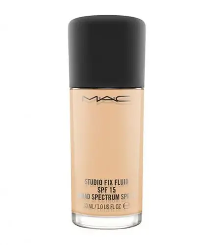Mac Studio Fix Fluid SPF 15 Foundation NC20