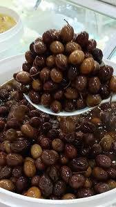 زيتون اسود تفاحي حلبي بزيت الزيتون ربع كيلو