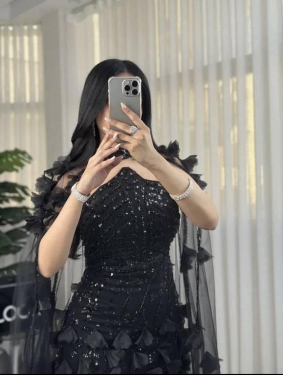 فستان سهرات بقماش شك سهره ورد