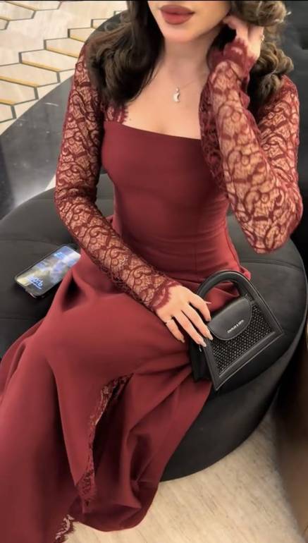 SELINA  52