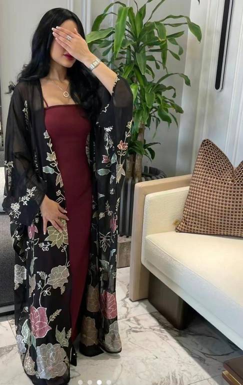 فساتين سهرات شيفون + باربي