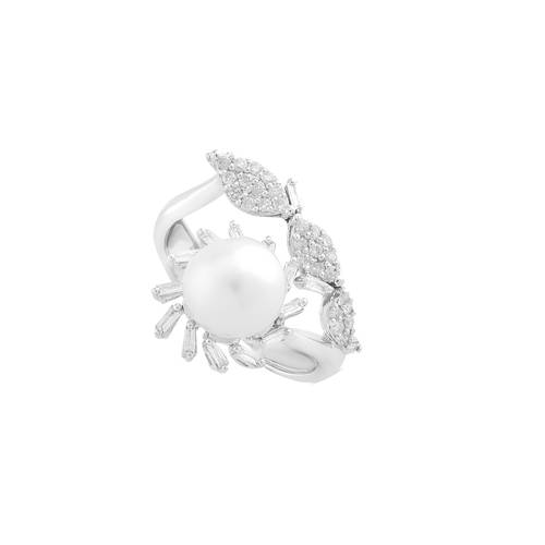 Diamond Ring with Pearl stone and 18KT White Gold