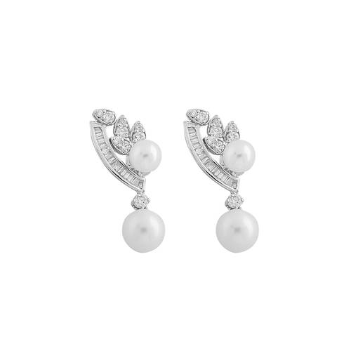 Diamond Earring with Pearl Stone and 18K White Gold