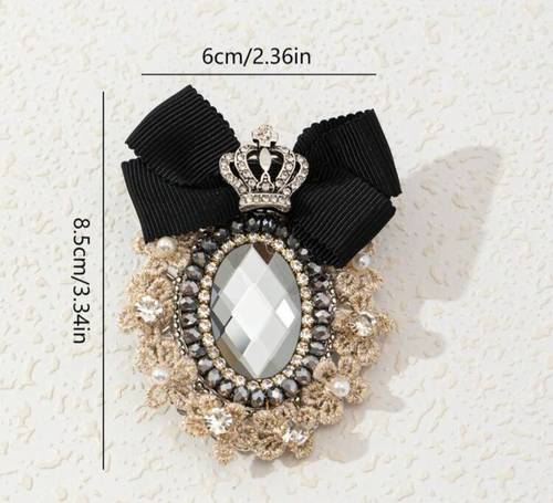 Sparkling Baroque Style Rhinestone Bow Crown Vintage Elegant Brooch
