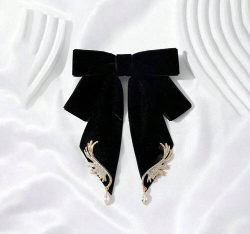 Velevet Bow- Black