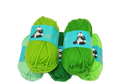 خيوط صوف: 4 ply : متوفرة بعدة ألوان    
