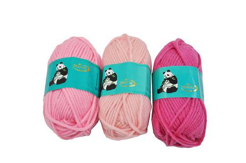  خيوط صوف : 4ply :  متوفر بعدة ألوان 