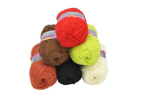  Canan wool : 200 g : 2 Nm : available in different colors